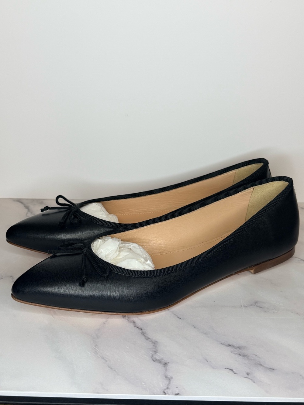 🥿 J.Crew Gemma Ballet Flats Black Leather Pointed Toe Size 7 - Picture 3 of 6